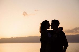 klara-kulikova-fsEw_3G29HU-unsplash